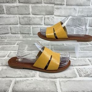 Seven7 Louie Women's Size 9 Yellow Leather Slip on Slide Sandals